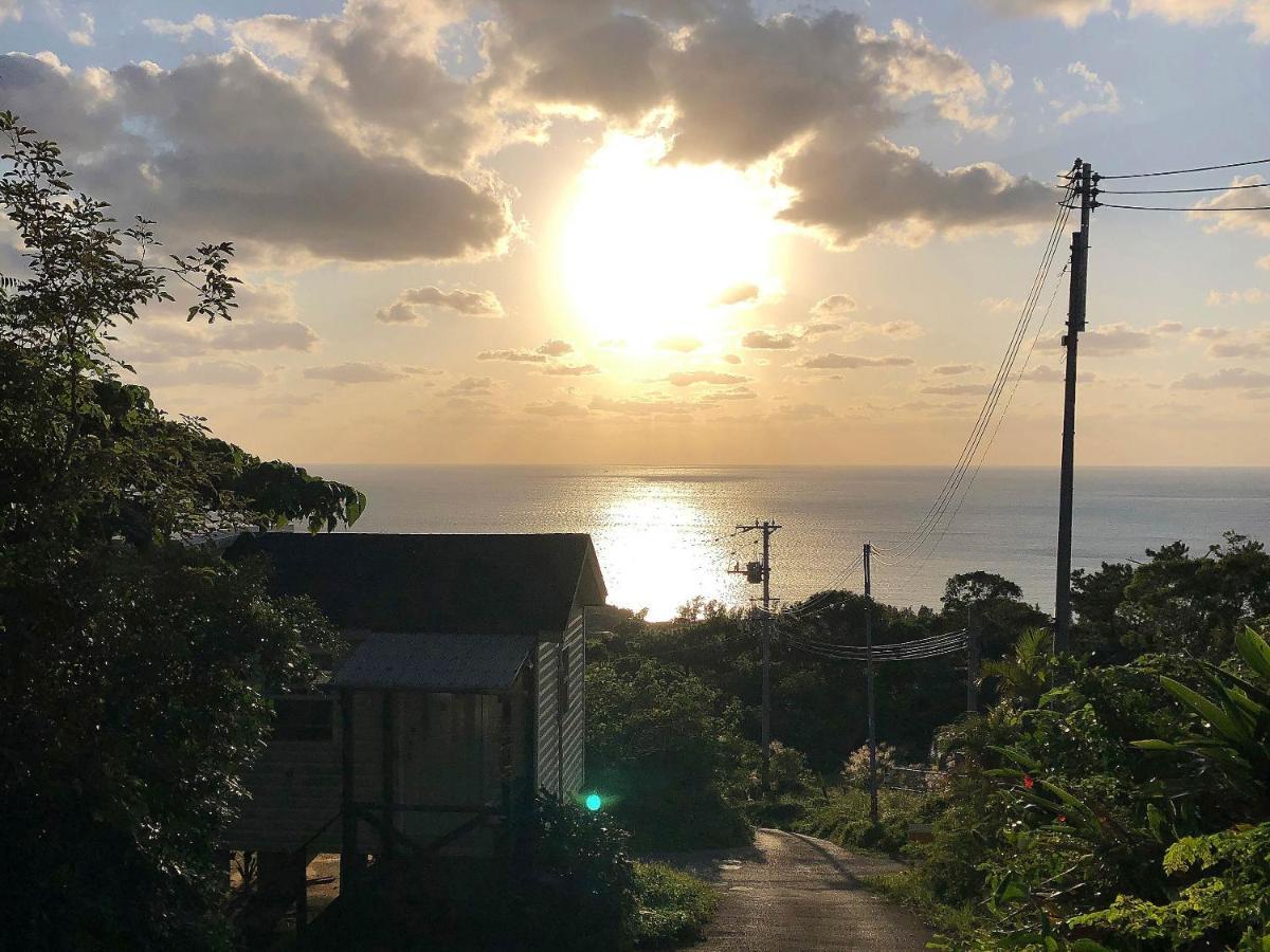 Panorama Ocean View Cottage Motobu Eksteriør billede