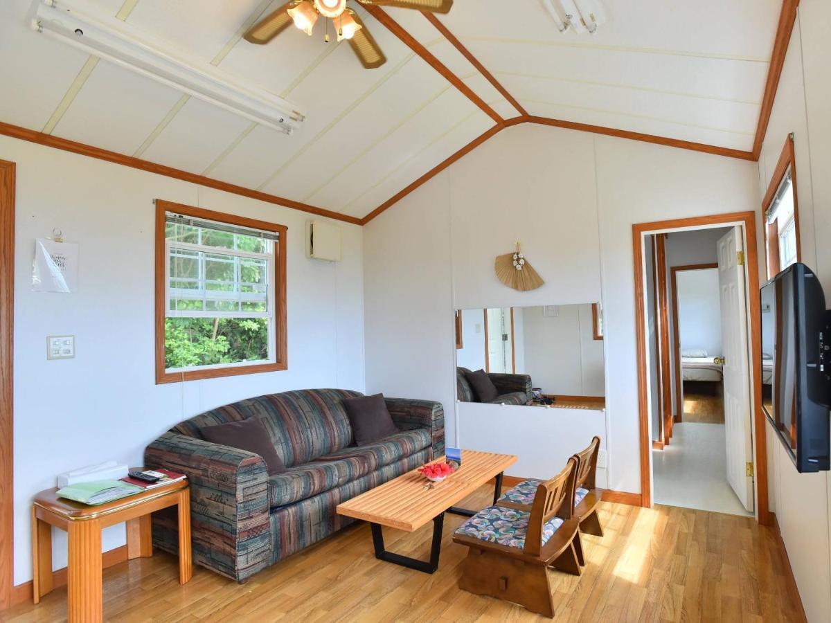 Panorama Ocean View Cottage Motobu Eksteriør billede