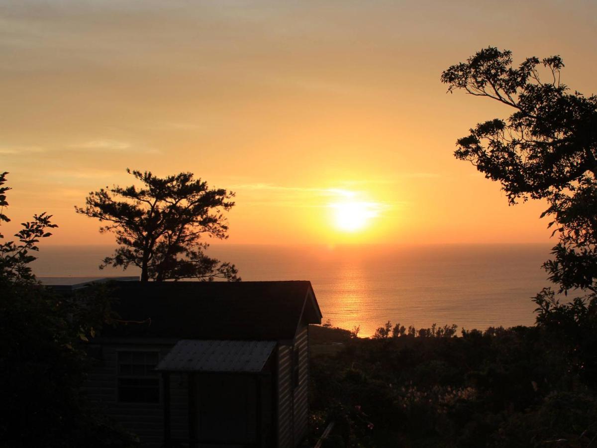 Panorama Ocean View Cottage Motobu Eksteriør billede